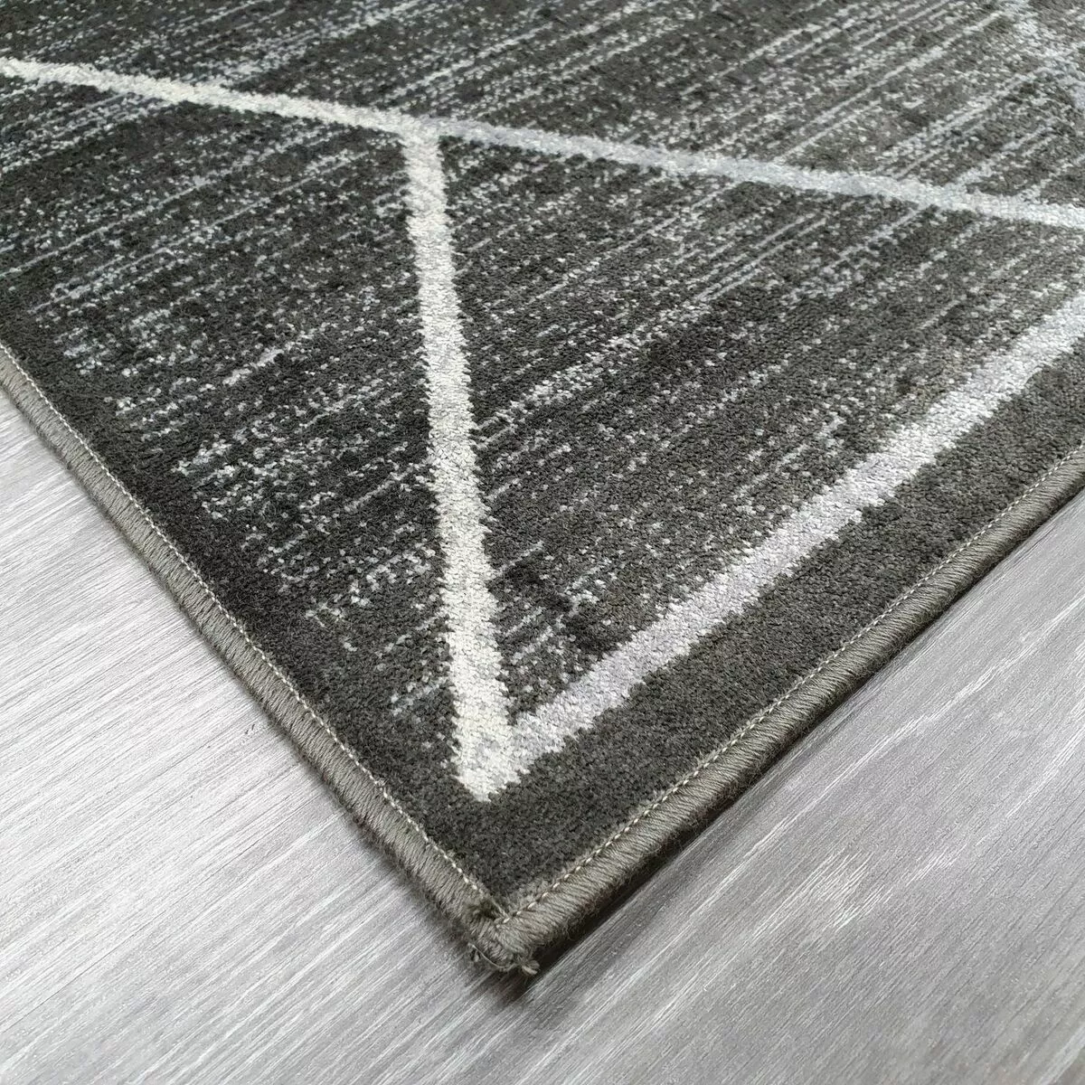 Viskoosimatto Ava, Harmaa 3 Viskoosimatto Ava, Harmaa - Image 3