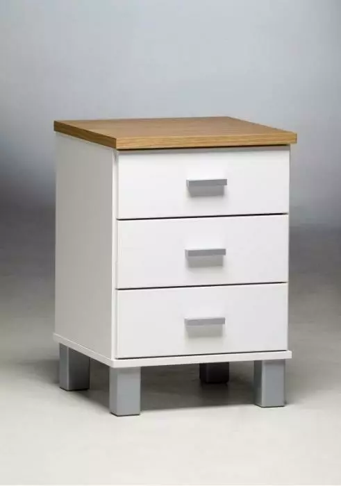 Fondi 28 Lipasto, 3 Laatikkoa 1 Fondi 28 Lipasto, 3 Laatikkoa